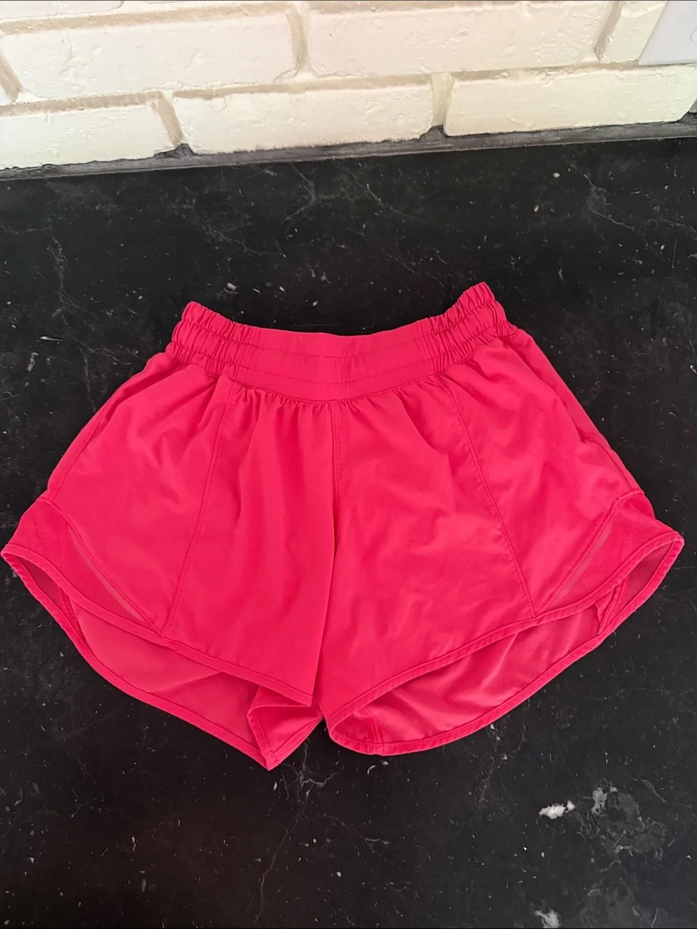 lululemon athletica Hotty Hot Low-rise lined shorts in Lip Gloss - Size 4